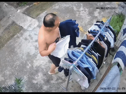 都装了监控还防不住大叔来偷衣服，真的胆子够肥的