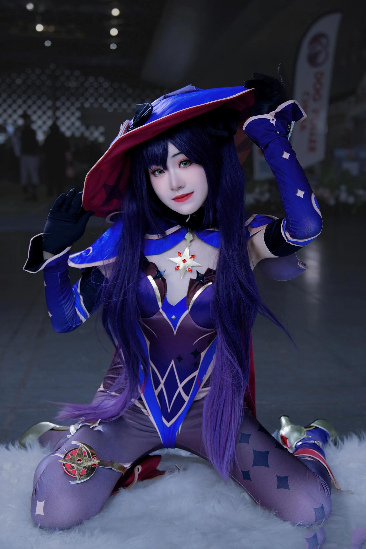 莫娜会研究我们的星座吗!  