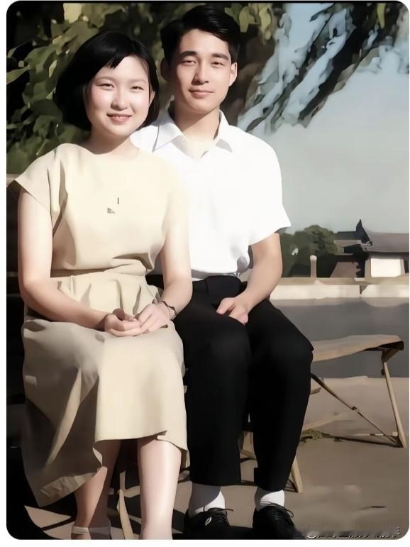 谁能想到，伟人女儿李敏的爱情，始于一段平凡的校园缘分。1949年，刚回到北京的李