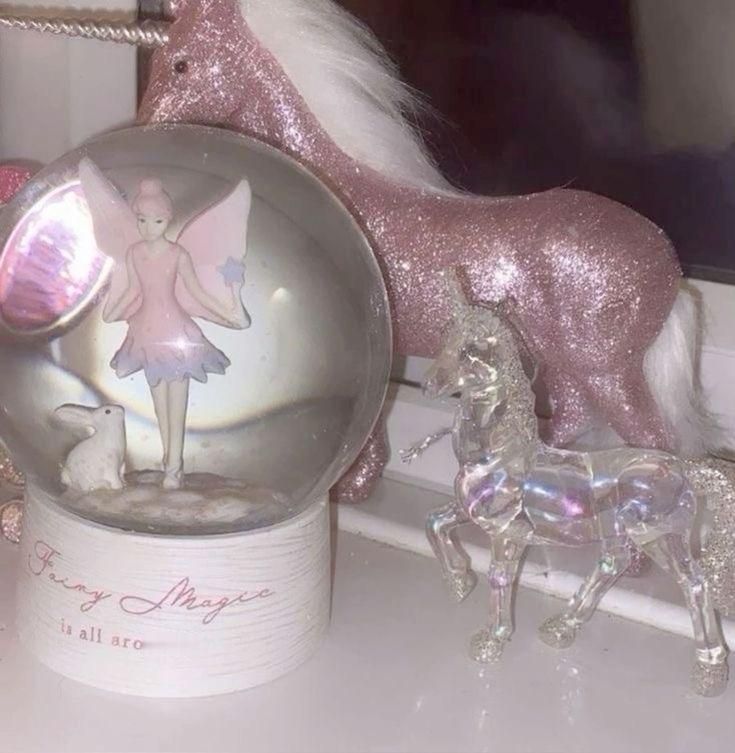 I believe in unicorns🦄 ​​​