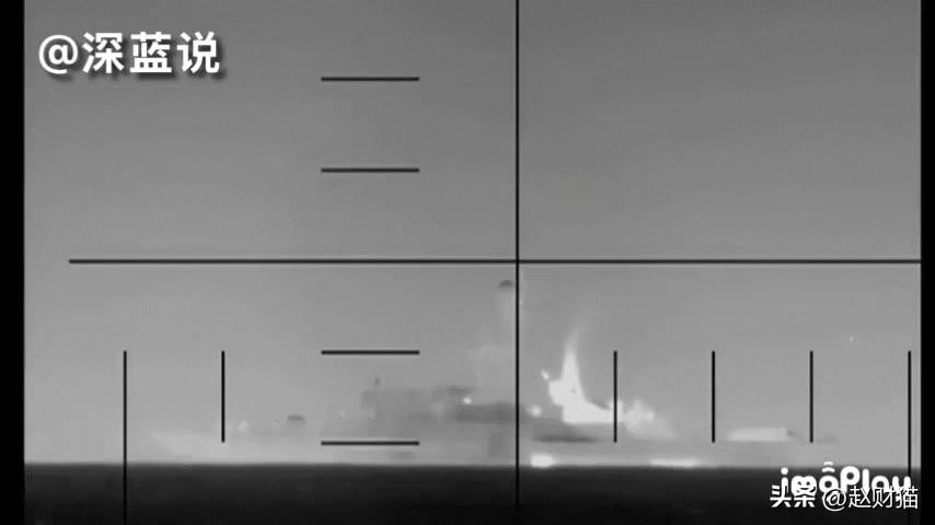 实拍！美军核潜艇一击沉舰，295公斤鱼雷折断护卫舰，水下杀人招太狠
 
美军公布