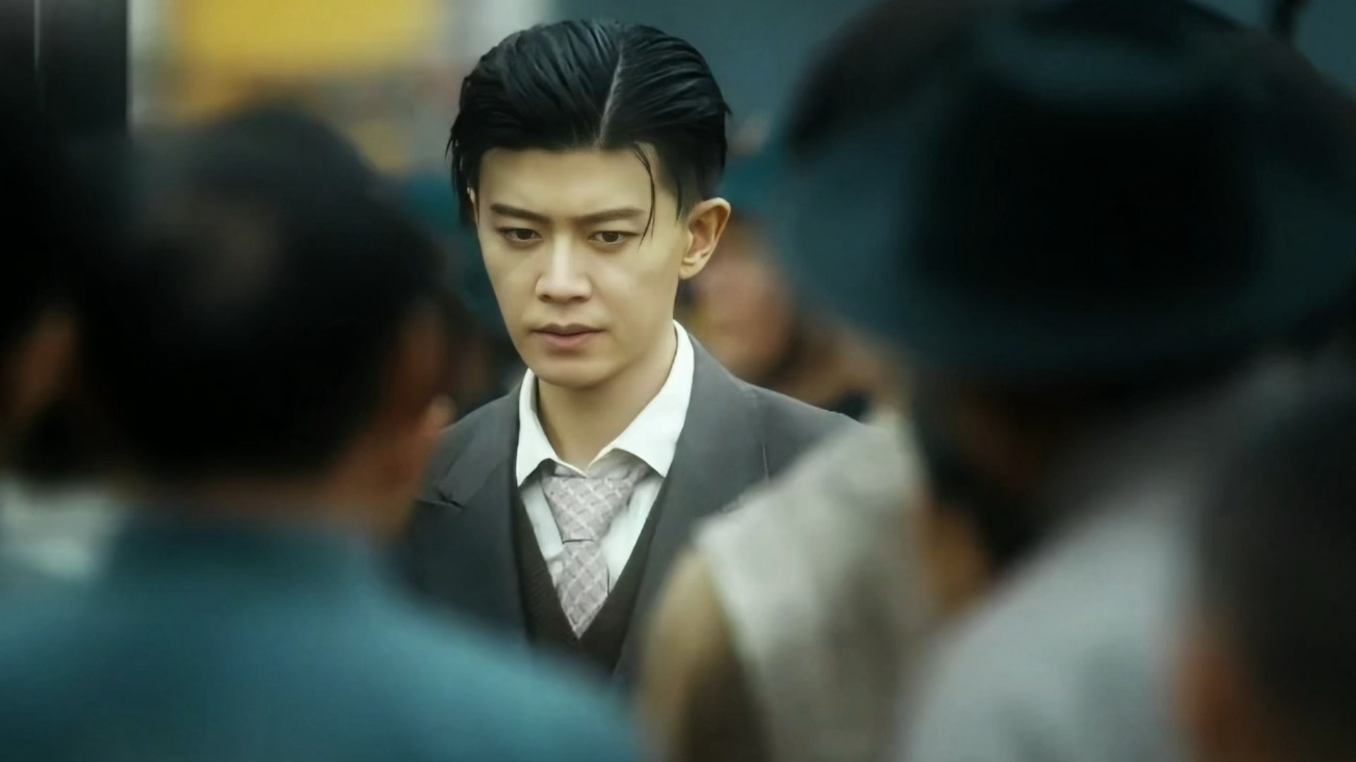 何贤走路粉来了[许愿星]任嘉伦*风与潮 ​​​