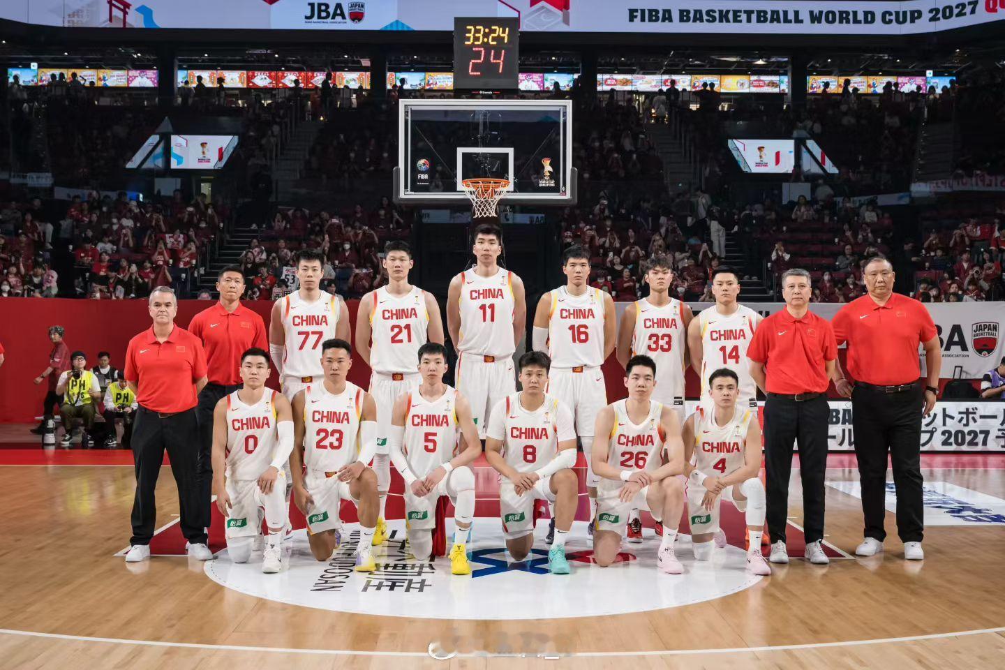 聊点这个比赛的细节吧。开局挖坑，半场落后，一方面是压力的体现，一方面是我们把“日