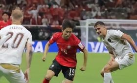 韩国队在世界杯小组赛首轮以2-1战胜捷克。赛后李刚仁球员提及，其助攻得益于黄仁范