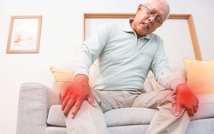 膝盖疼痛苦不堪言，用这古方治疗效果极好！[谢谢][谢谢][谢谢]

膝盖疼痛，在