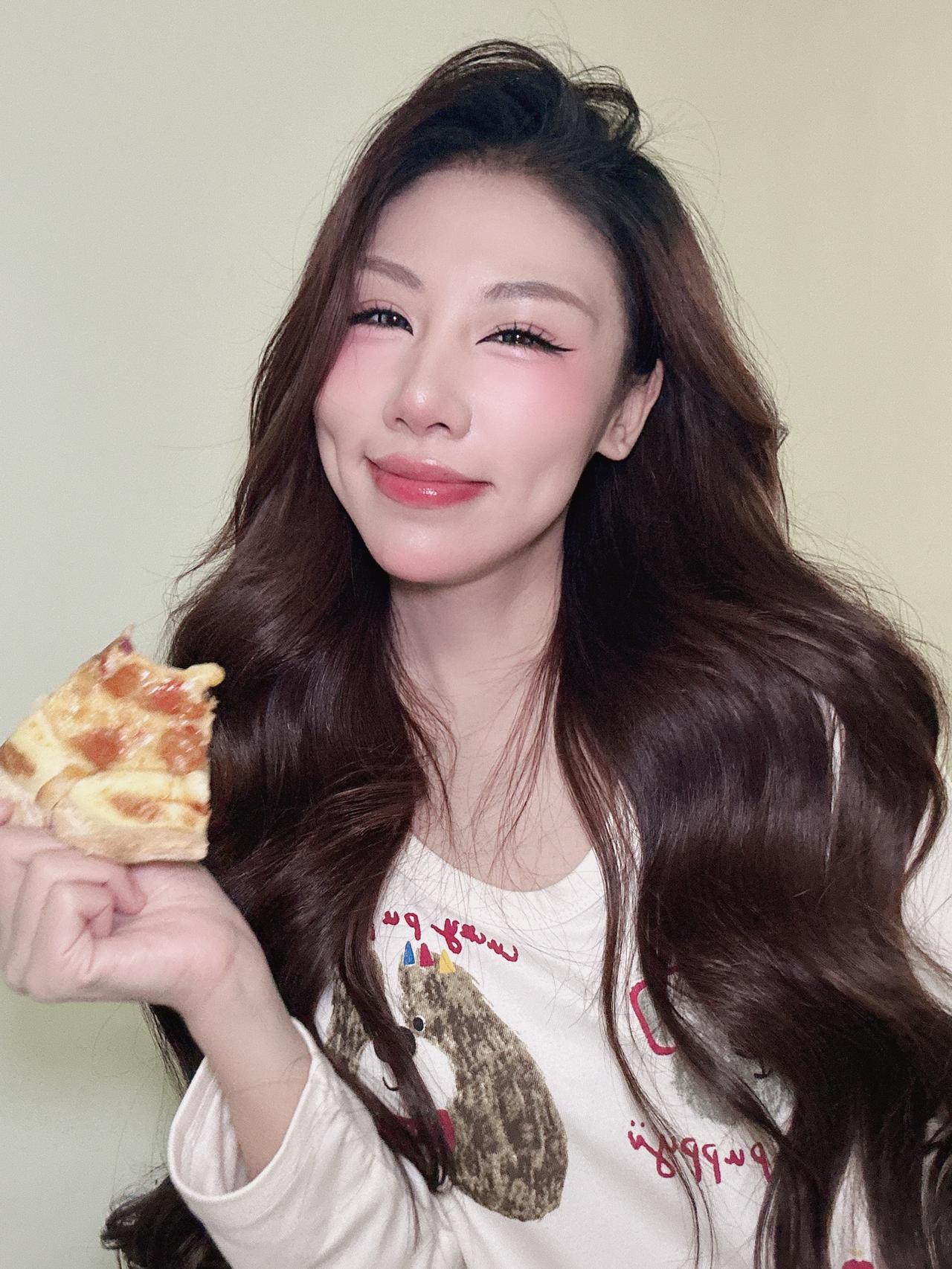 “教一遍不会可以，教两遍还不会那就直接换掉他。”
巨蟹女 巨蟹