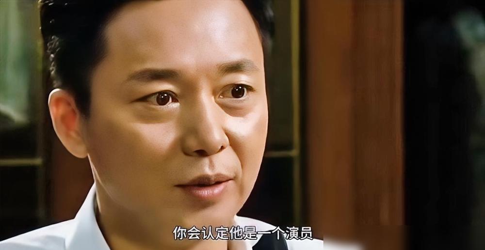 胡歌拍咳血戏休克，刘奕君在监视器后吓得站起来，喊了句：停！这小子是把命融进角色里