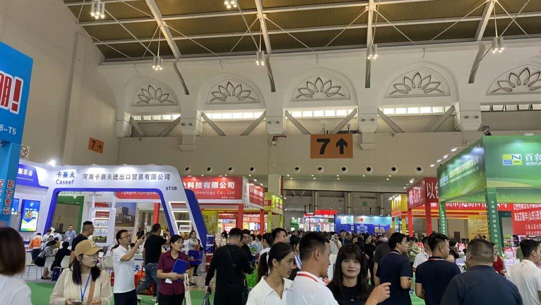 上届近10万人次到场！2026西南农资展规模再升级！
回顾2025年第22届西南