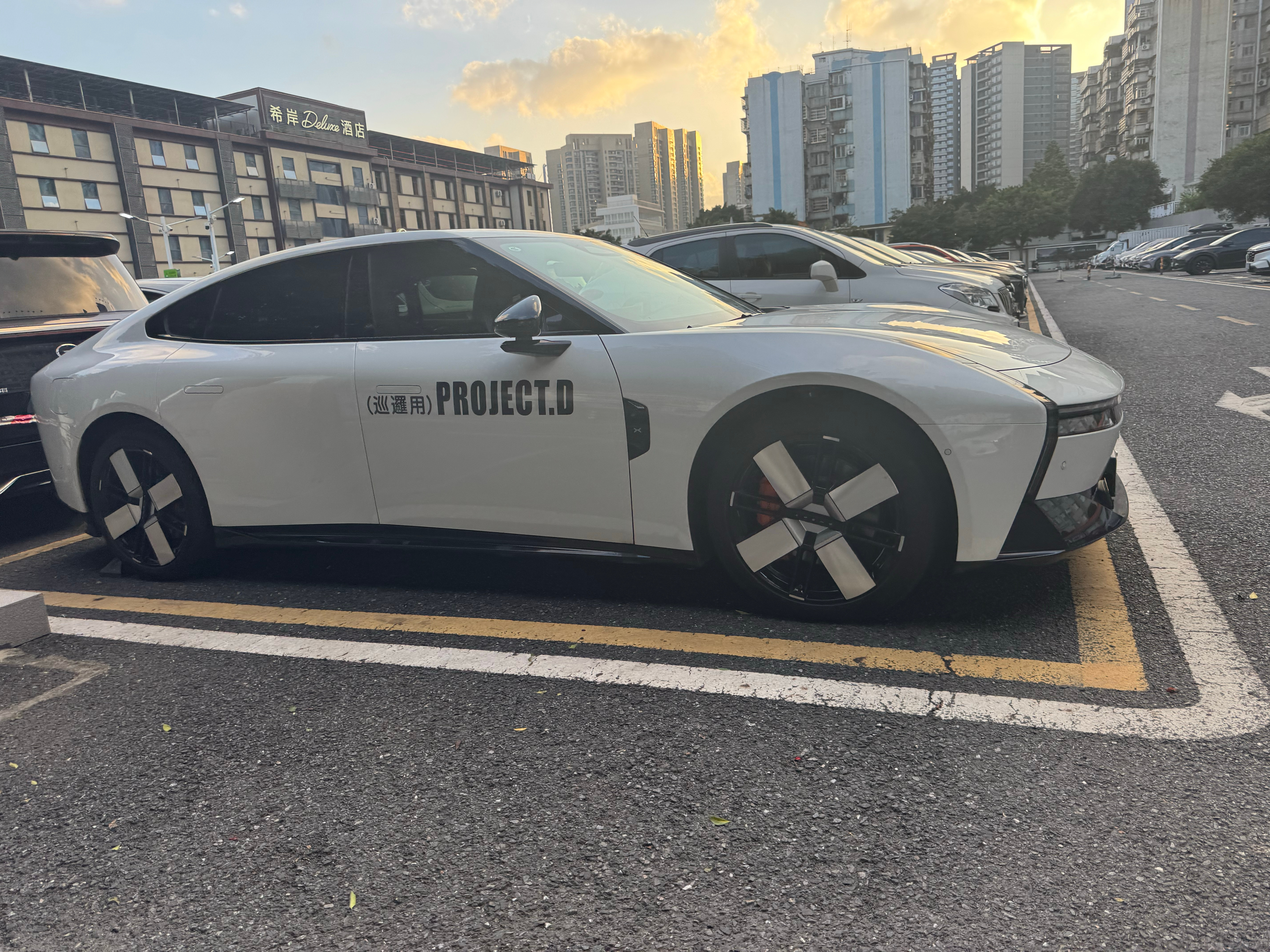 汽车汽车街拍汽车街拍 打卡