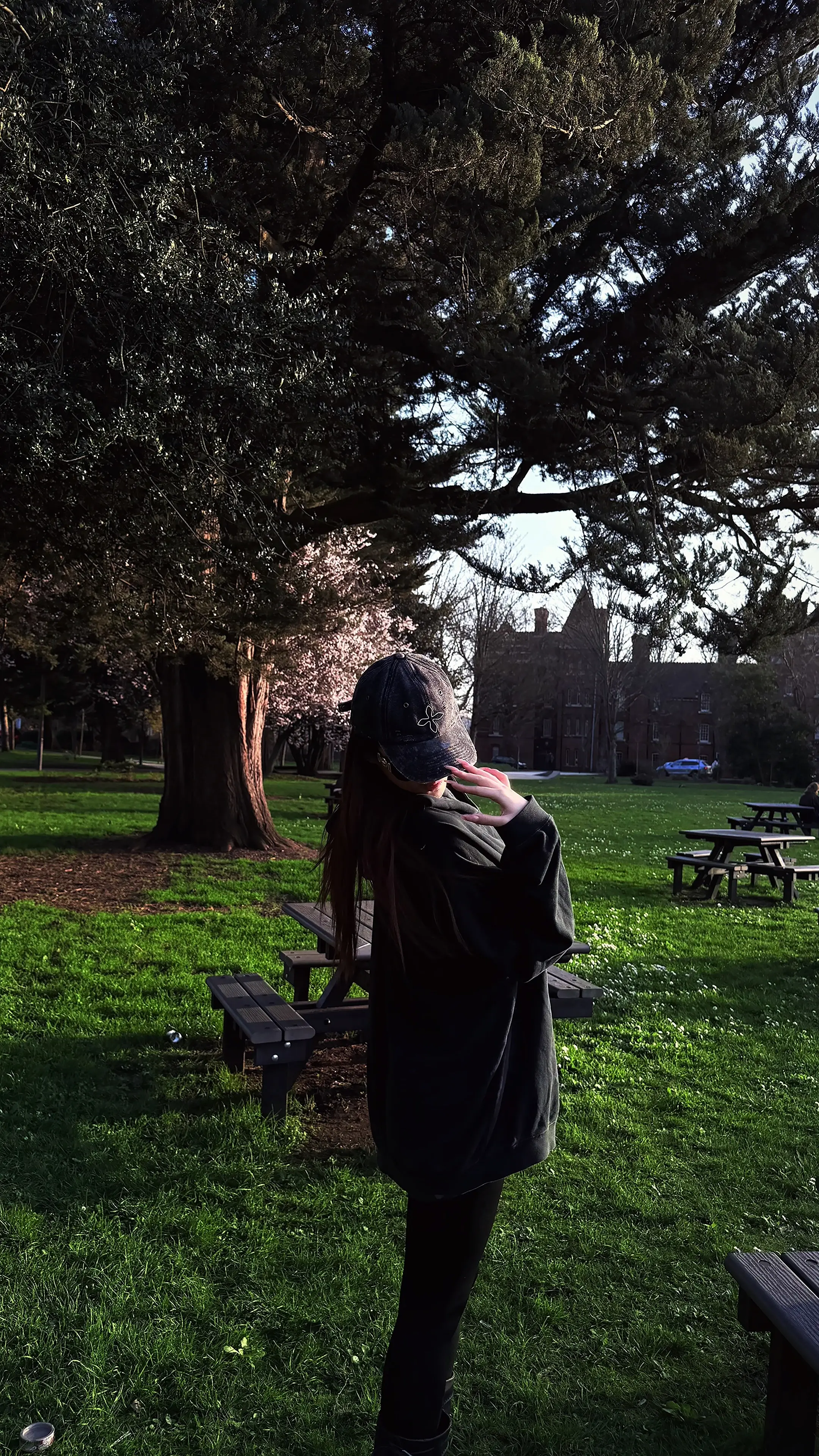 早知道那天是我们的最后一面 我就多跟你牵会手聊会天了