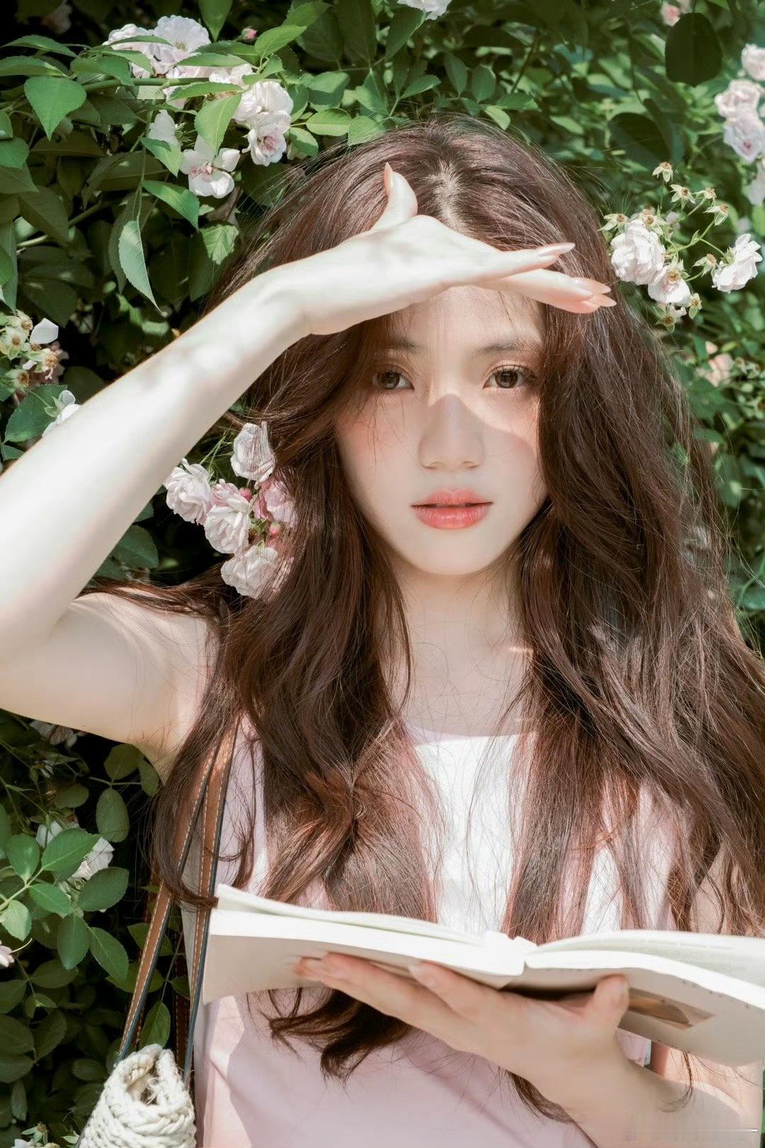 ‎. ₊᪥⋆.春天揉碎在阳光的斑驳里‎ ​摄影:​​​