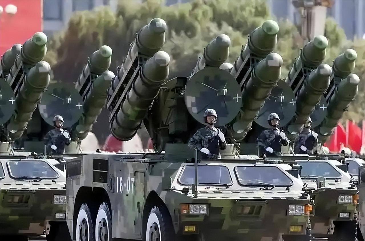 有个问题很多人都在想，只是一直没人愿意摊开了讲：为什么当年我们一穷二白的时候，外