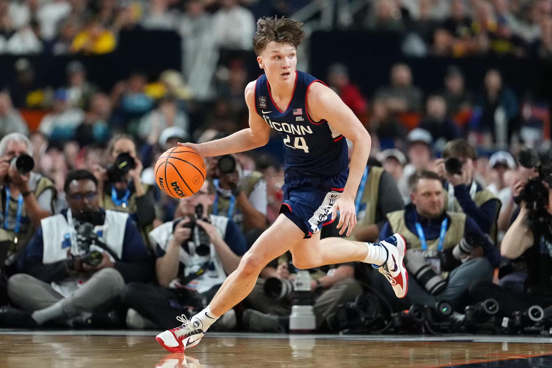 根据美国媒体The Field of 68记者Jeff Goodman的消息，本