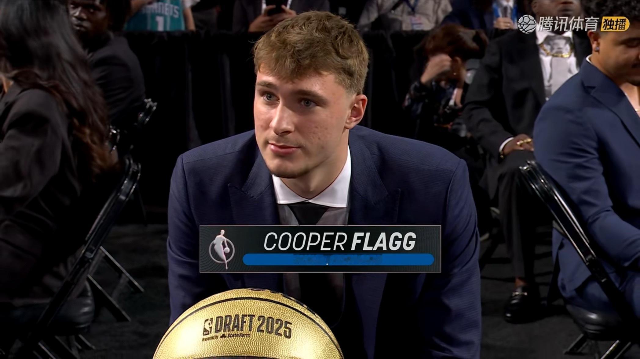 毫无悬念！库珀弗拉格当选2025年NBA选秀的状元🥇独行者齐聚三名状元欧文，浓