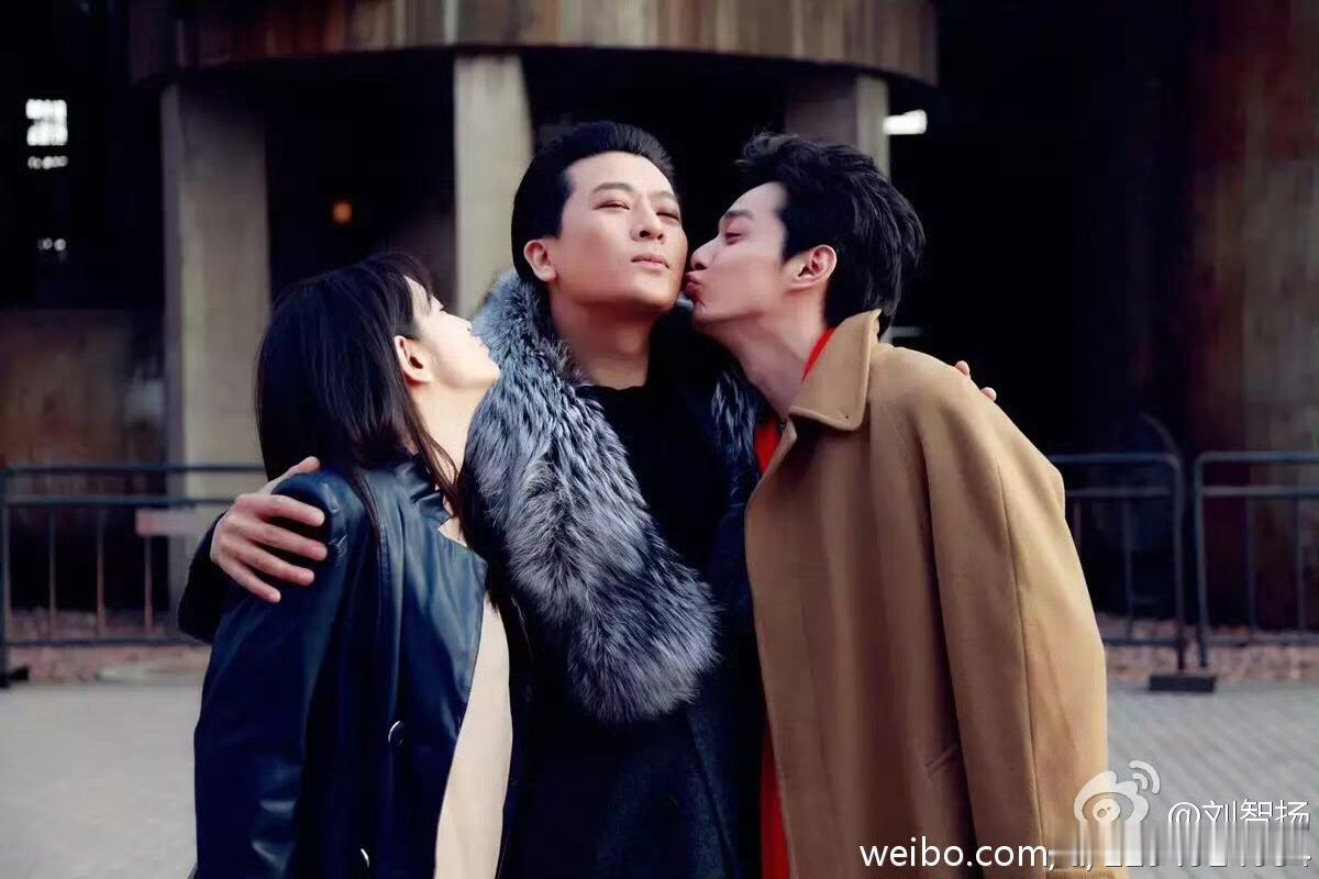 灵魂摆渡下一季什么时候来 告别时眼泪止不住，那是青春里最亮的白月光，只盼着早日再