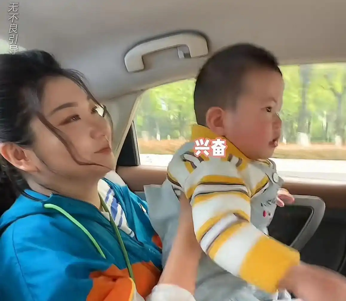 王暖暖二次抢救真相曝光：自曝去年直播220多场，每天工作12小时吃止痛药维持，哭