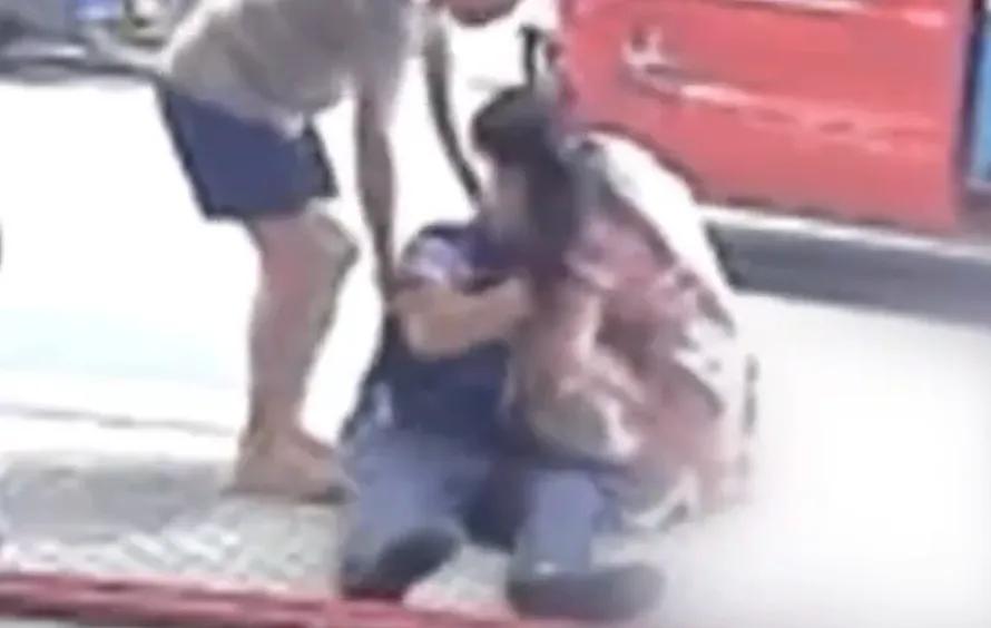 老人自己晕倒去世，店主好心送医反被索赔10万！最后竟掏了1.9万？网友炸了：善良
