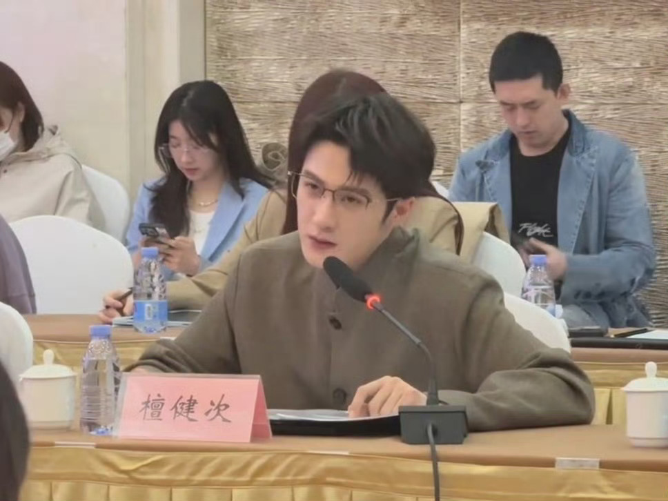 翻到去年今日我又开始狠狠接高干文、年代剧本子