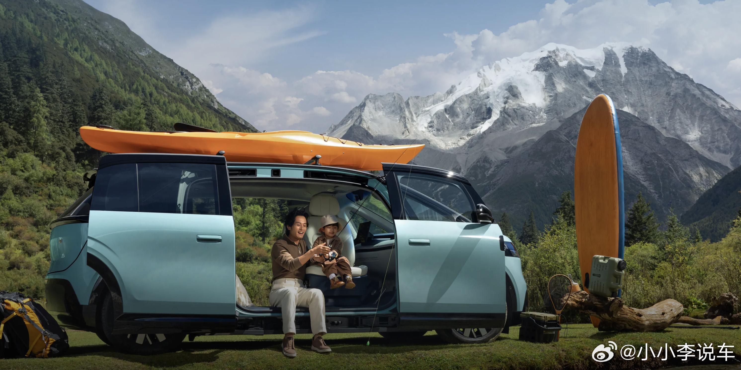 如果车是最大的时尚单品，那极氪MIX一定是当季最热款。未来感车身造型，搭配可自定