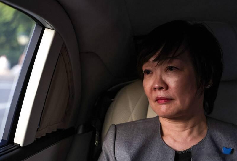 【安倍晋三遭枪击案第13次开庭　遗孀安倍昭惠首次出庭，审判全程注视山上彻也】海外