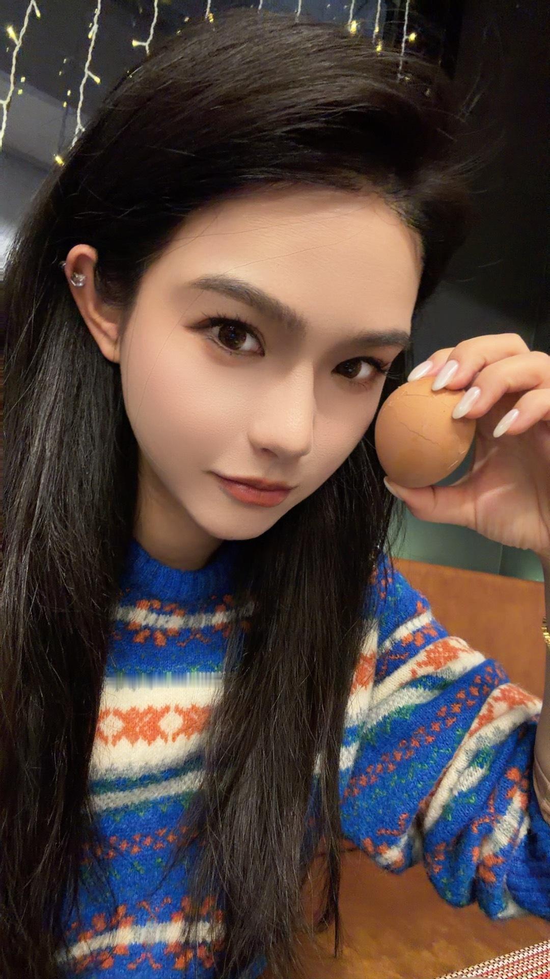 俄罗斯早餐！燕麦粥配中国萝卜干于老师带的咸菜太下饭了 