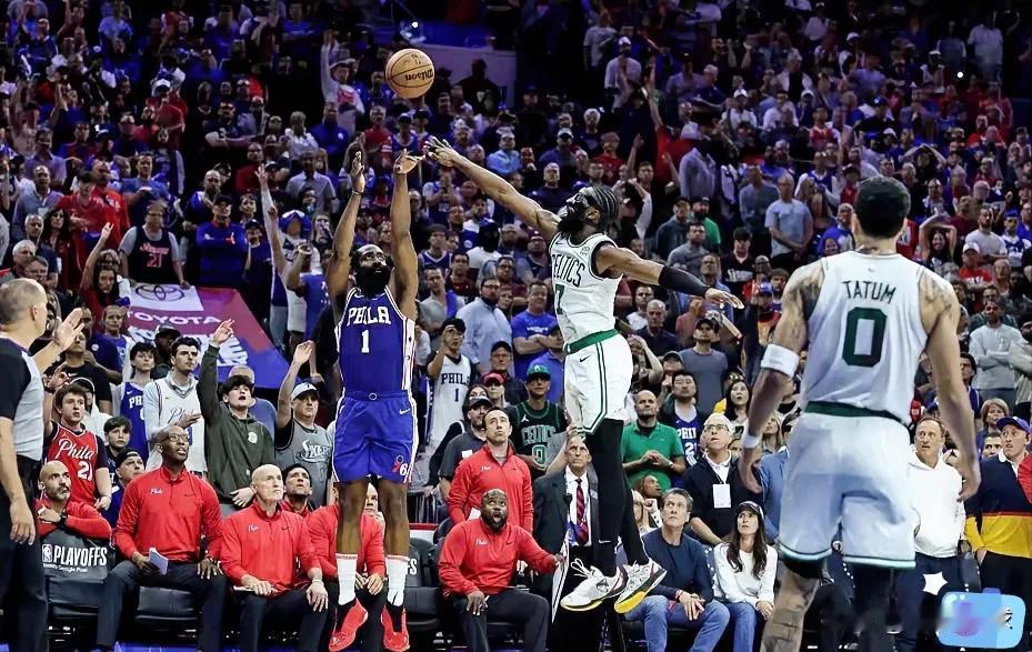 力挽将倾之大厦，救球队于水火，什么是MVP？这就是！
76人以116-115险胜