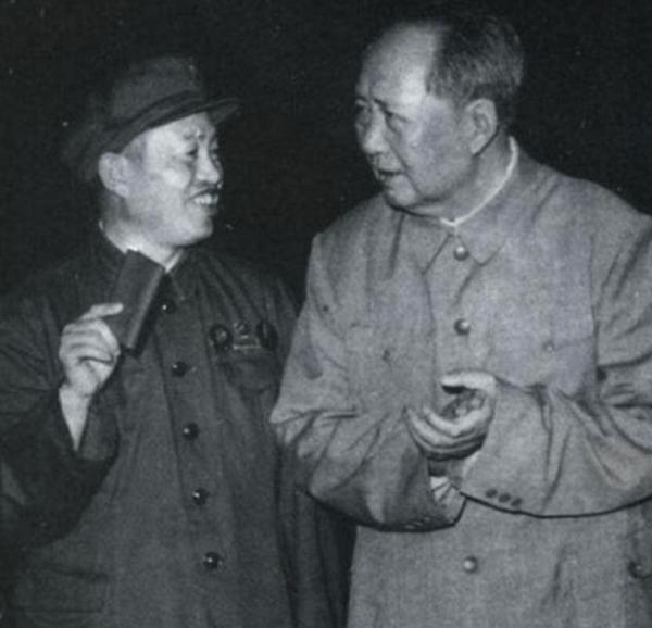 1969年毛主席亲自圈定堆山工程，皮定均前往兰州考察后提出建议：工程方案能否适当