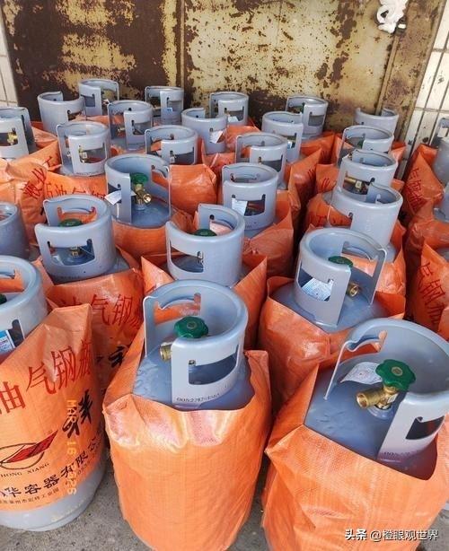 成本40卖130！液化气暴利黑幕扒光，老百姓的烟火气被狠狠收割
 
谁能想到，每