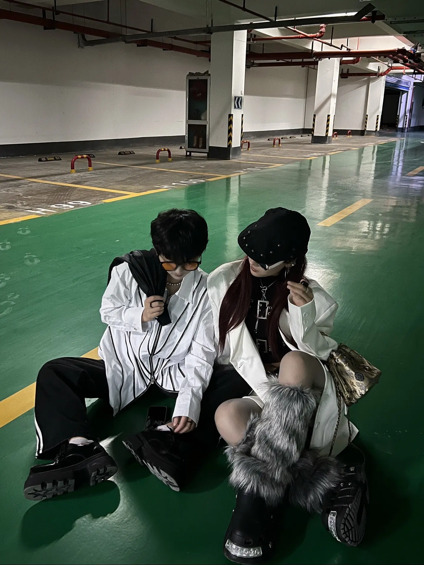 装帅好累 还好我俩是真帅