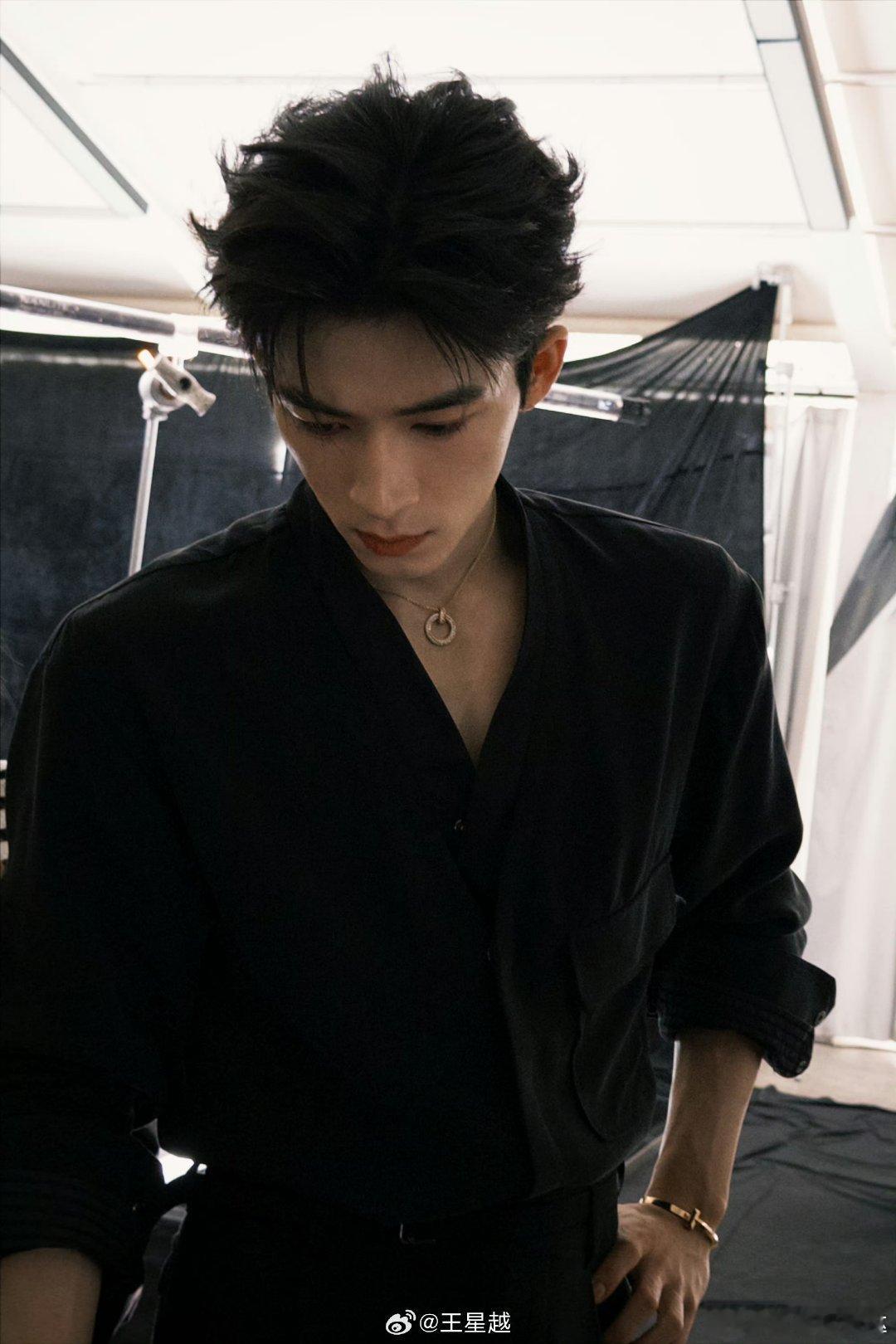 唐宫奇案之青雾风鸣 我的评分：唐宫奇案站内热度 👖眼光太毒了！热度破9000实