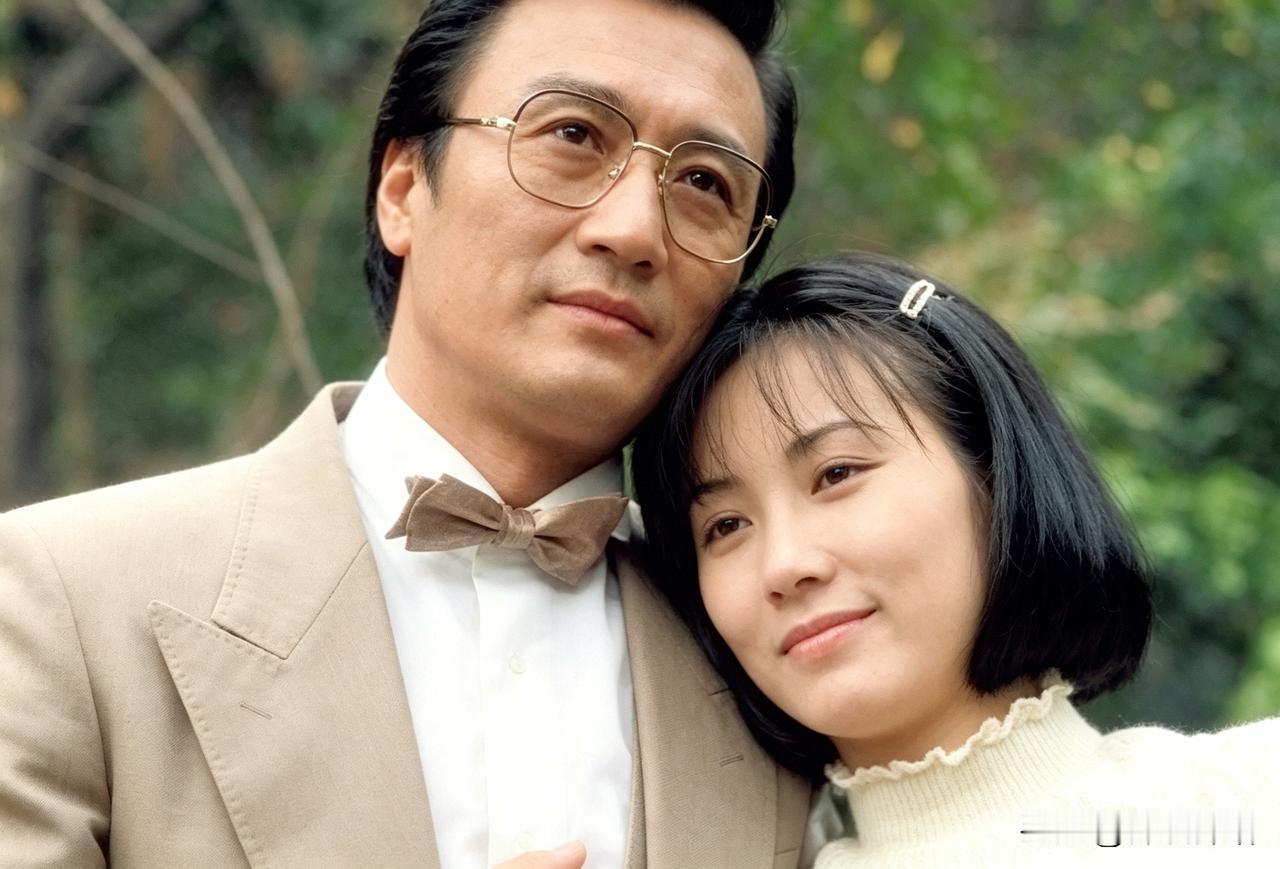 少年家道中落，十几岁闯演艺圈翻身！

“四哥”谢贤一生风流，很难得的是：他的几段
