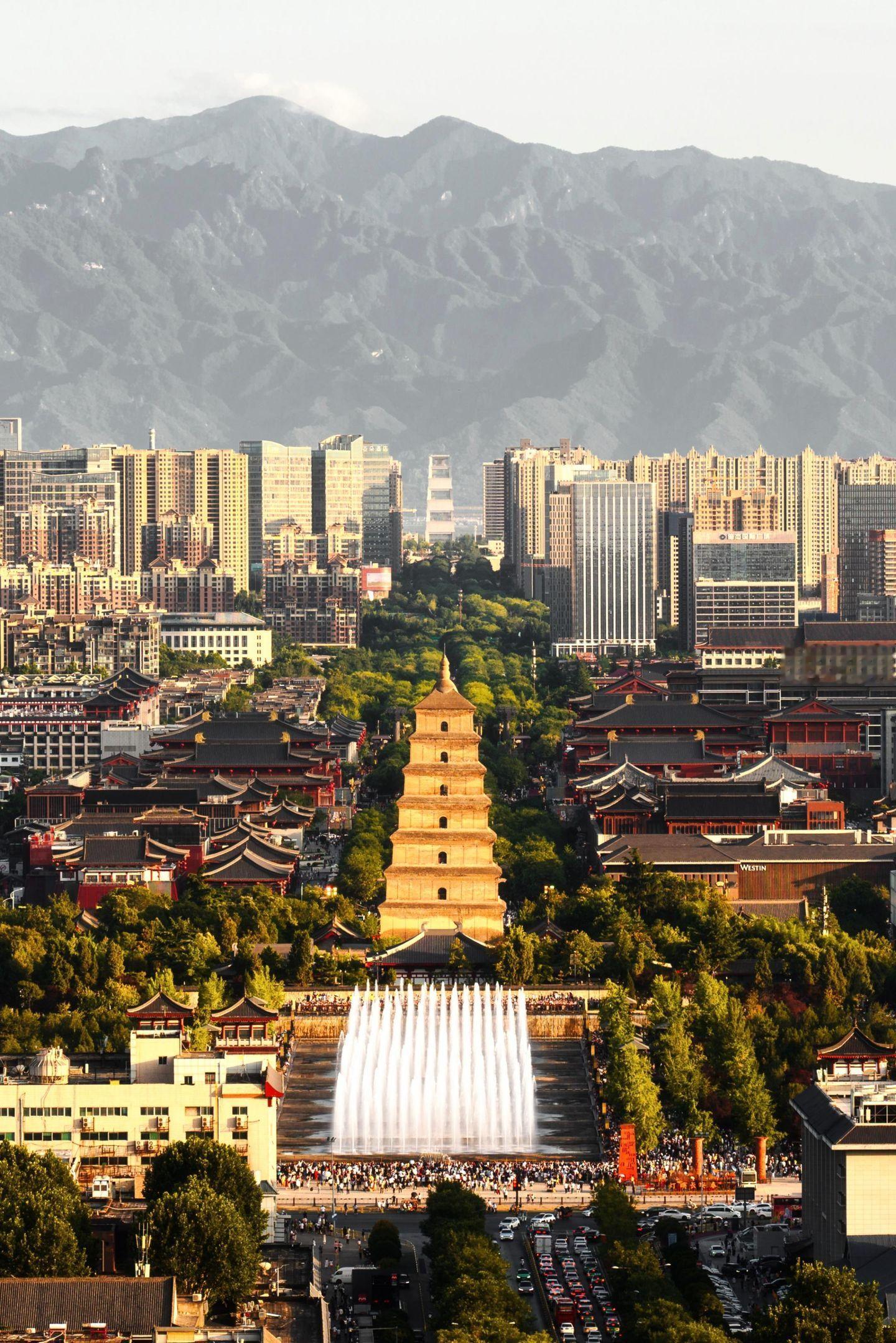 千里秦岭，万古长安，极致天气下的极致美景。 