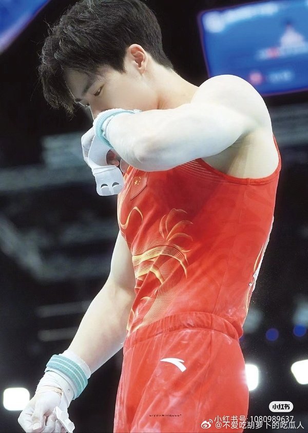 祝茶茶26岁生日快乐，希望今年全锦赛、鹿特丹世锦赛，所有参加的比赛都能拿金饼饼，