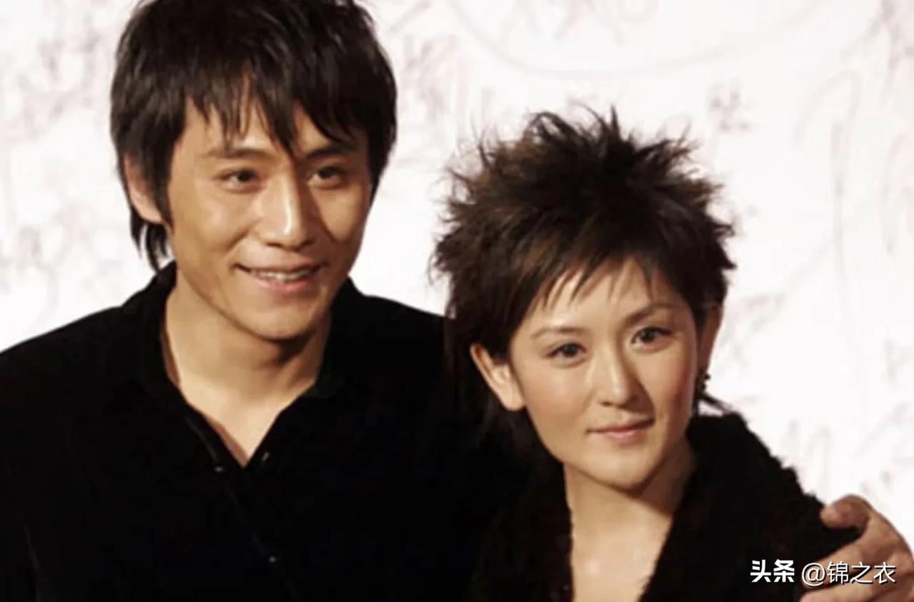 谢娜和刘烨的故事写成书就是一本悲情小言，因为他们相处的每个细节都好小说的。

而