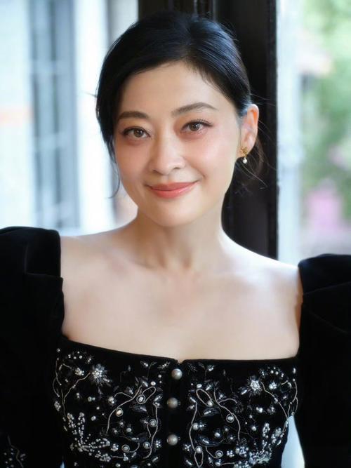 梅婷：以声为援，传递医者大爱

梅婷直言“能为援青医生发声是我的幸运”。援青医生