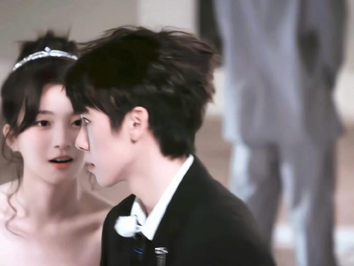 愉阳cp有自己的冰湖重生 别人的cp是甜到掉牙，愉阳cp是湿到掉水。建议节目组下