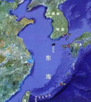 东海局势已到危险临界点！别盲目乐观喊速胜，岛国地理成博弈双刃剑，日本彻底撕毁和平