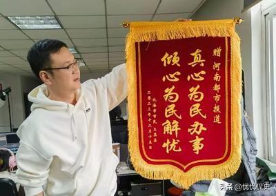 记者魏华猝然离世的消息，让无数关注真相的人满心沉痛。这位年仅45岁、扎根暗访一线