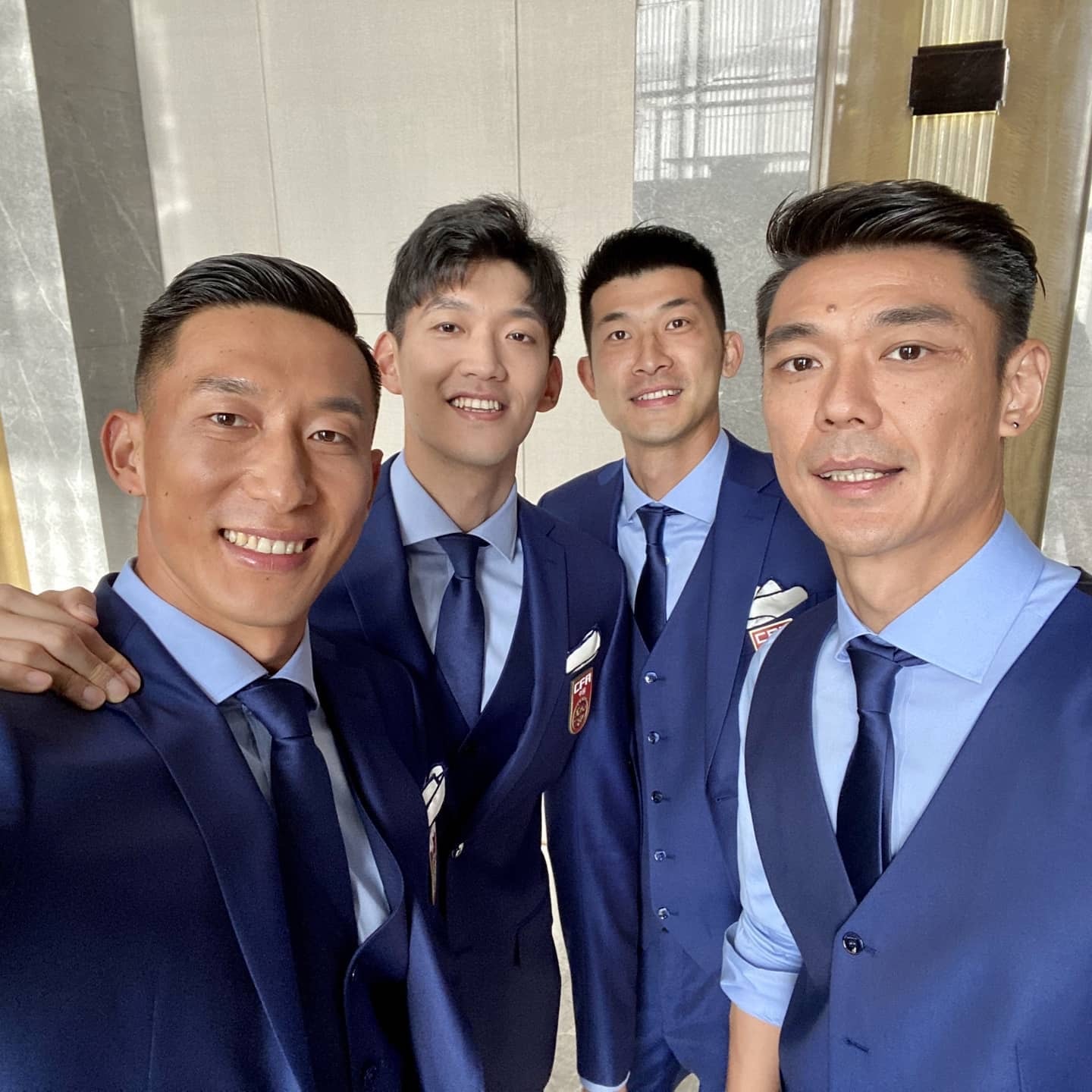 门将天团❌ 伴郎天团✅ 让我们恭喜四位新人🤗🤗 