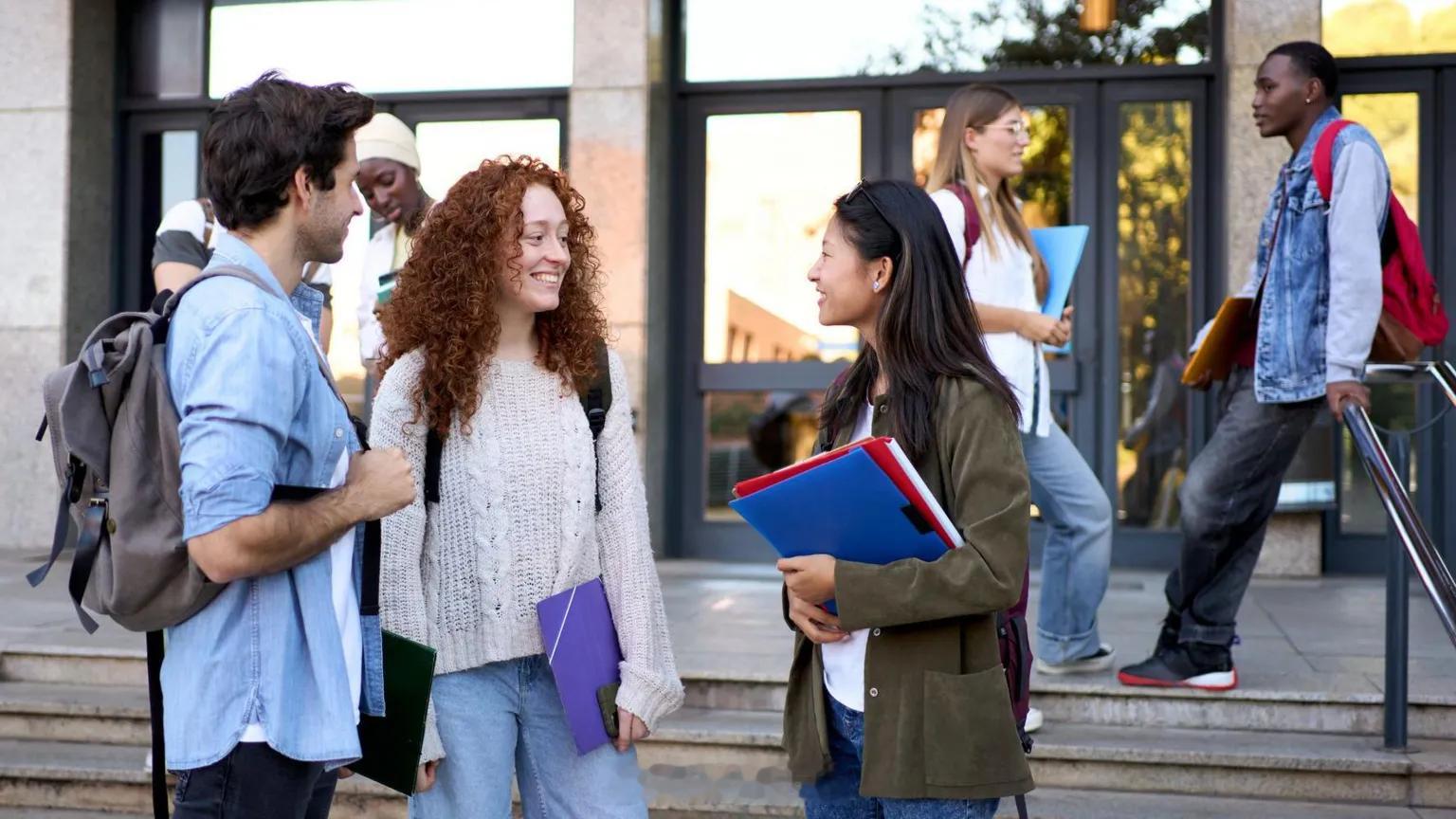 英国大学学位回报率因专业而不同存在巨大差异 英国财政研究所（IFS）的最新研究显