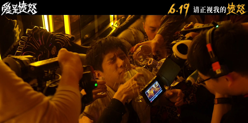 王安宇呕吐戏是自己抠吐的别的演员借位加音效，王安宇直接上手，吐完蹲那儿发抖那几秒