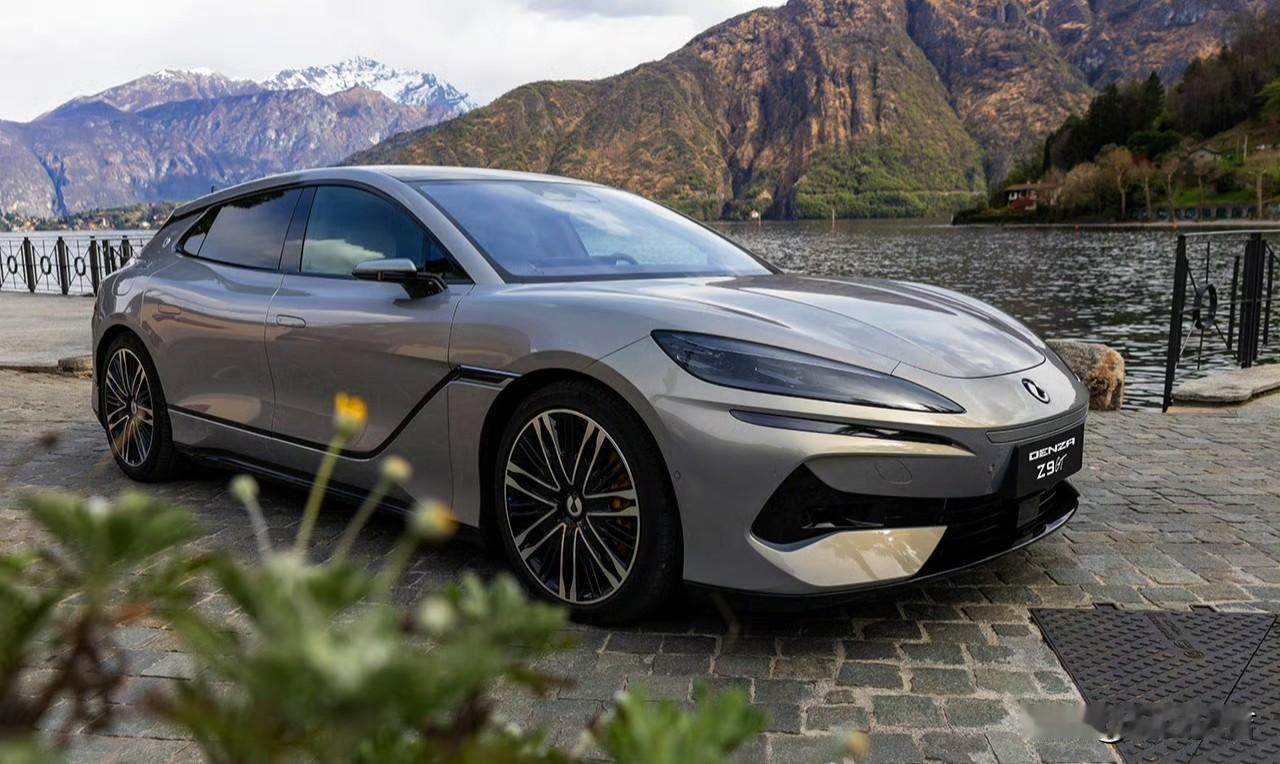 腾势是比亚迪旗下的高端品牌，比亚迪的很多技术是优先用于腾势品牌。我们熟知的热门车