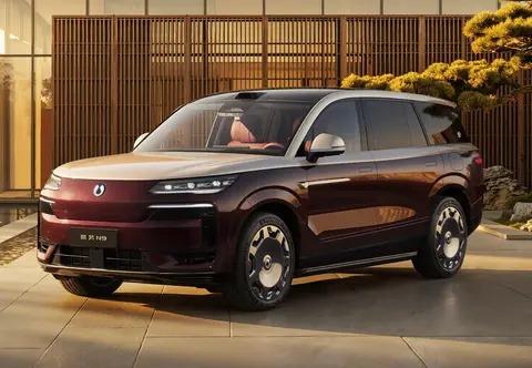 腾势 N9 闪充版预售 45-50 万，配第二代刀片电池，9 分钟几乎充满、纯电