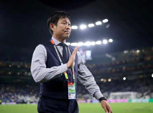 看了日本队4-0突尼斯，不得不感慨：中国足球落后太多，任重道远2026年世界杯小