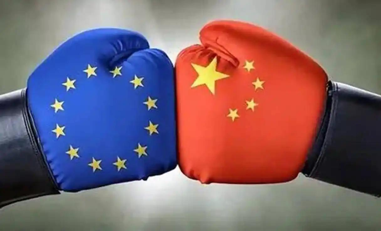 5月27日，国际航空界传出一个重磅消息：中国暂停了欧洲空客飞机的交付流程。据多名