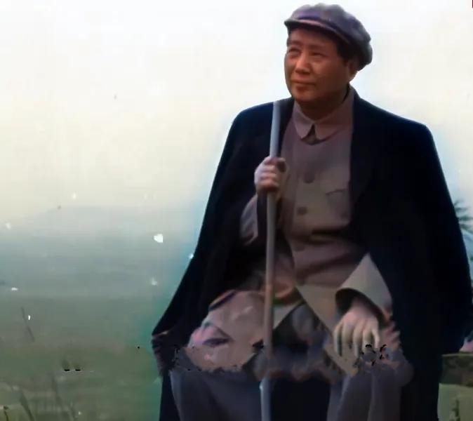 一根竹杆拐杖伴随伟人毛主席走遍中国大地几十年！