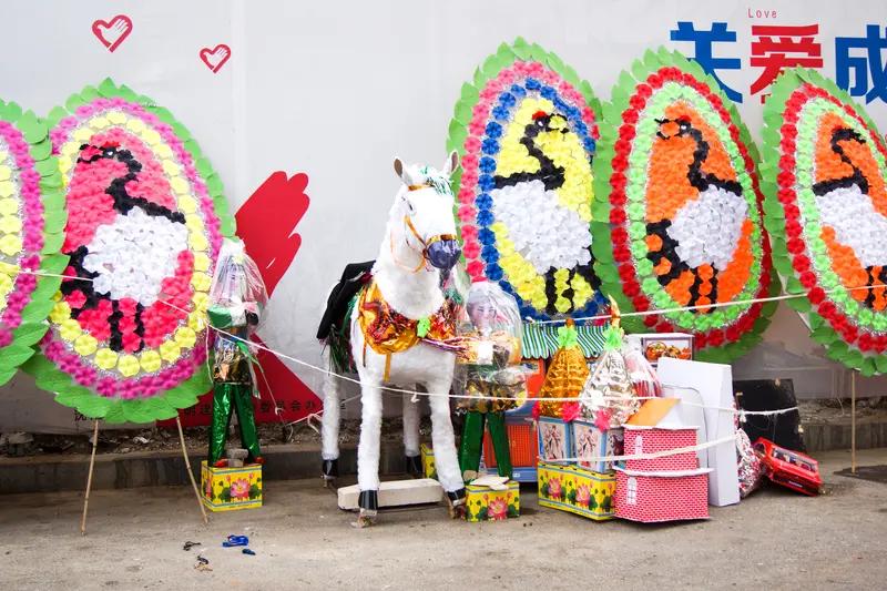 这个镇做法值得提倡
肥城安驾庄镇针对农村丧事大操大办、铺张浪费问题，创新探索白事