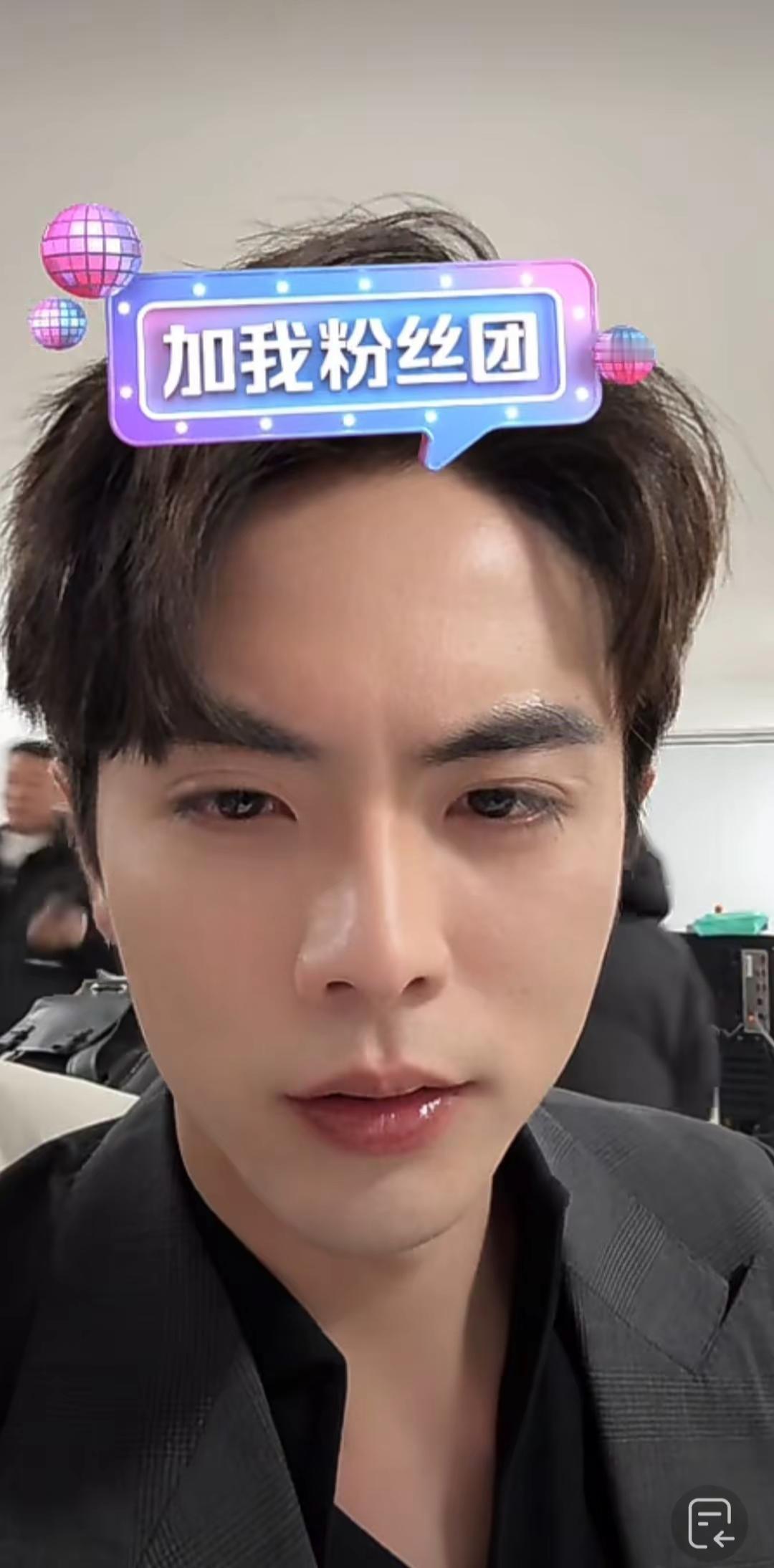 今日直播 生图直出 今天好多人 最多在线人数4724 楠总@王楠Tyler 换了