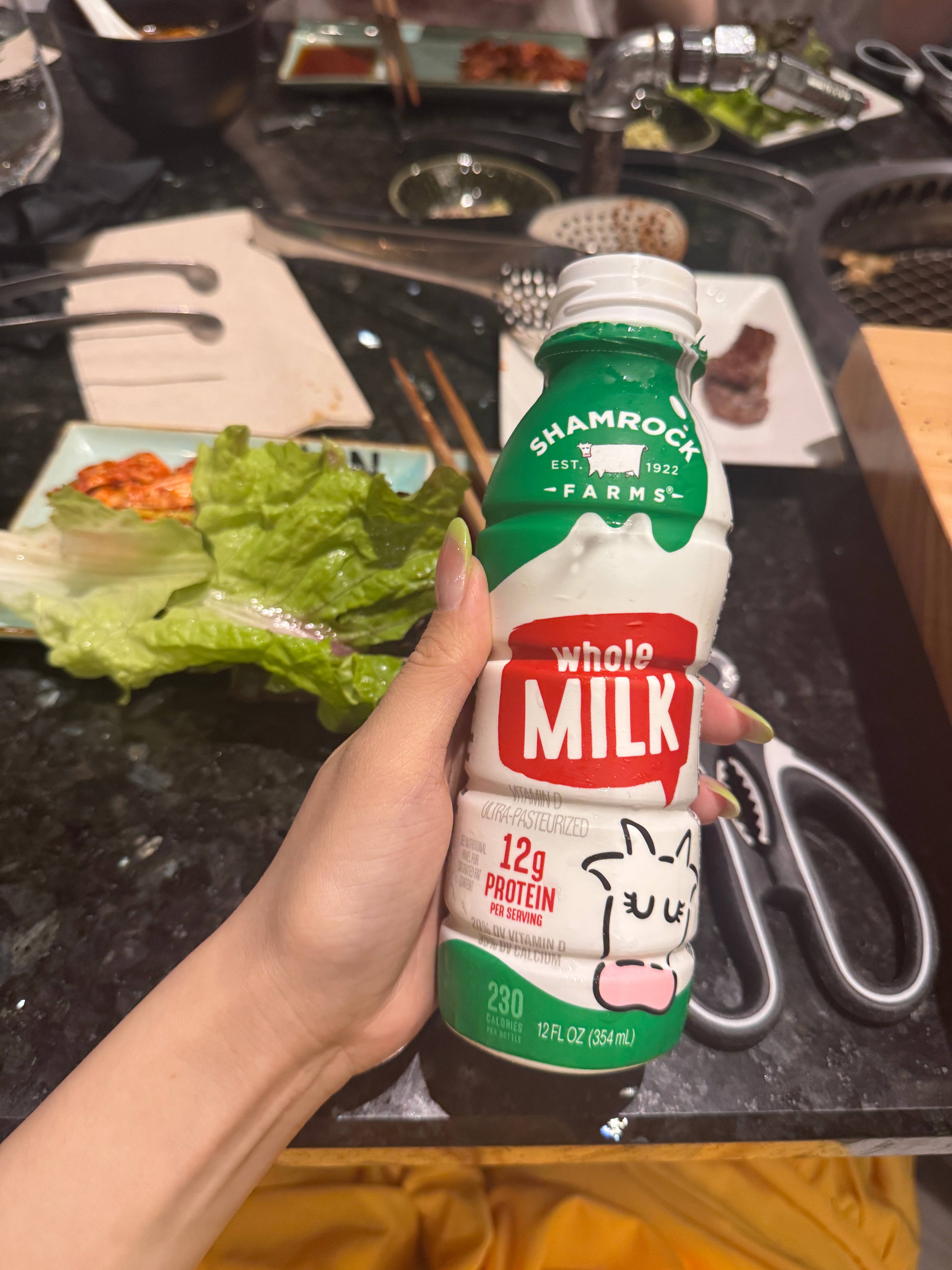 来到旅游商业化比较发达的岛了！！终于吃上好的了今天把肚子吃得鼓鼓的大师！我悟了！