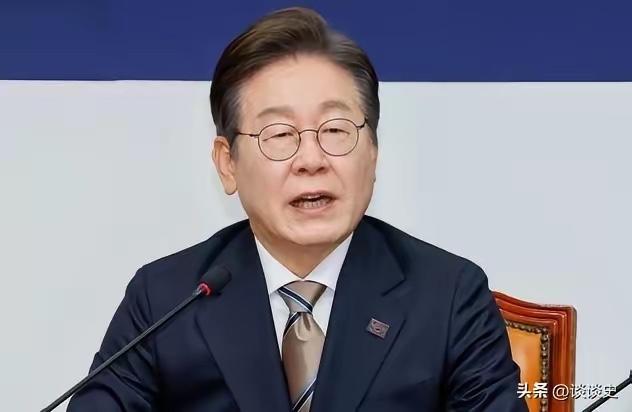 韩国新总统太会算 台海问题一句“家务事” 两头好处全占

外国记者追问台海问题 